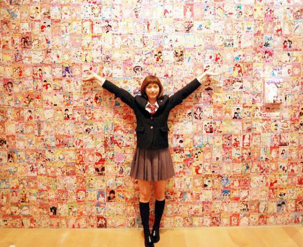 本田翼「わたしのマーガレット展」に来場！　胸キュン漫画に「こんなカッコいい人現れないよな」