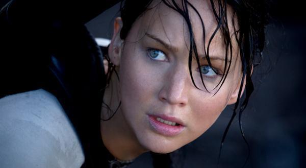 『ハンガー・ゲーム』最新作・予告編が海外で公開！　カットニスが第12地区に…