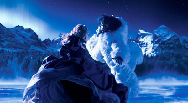 【特別映像】話題の“壁ドン”を海外ファンタジー映画で発見！　実写版『美女と野獣』