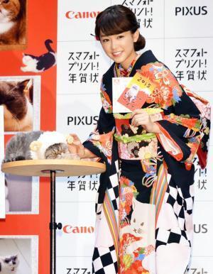 桐谷美玲、ブサカワ猫に胸キュン！　理想の男性像も「容姿とかは別に」