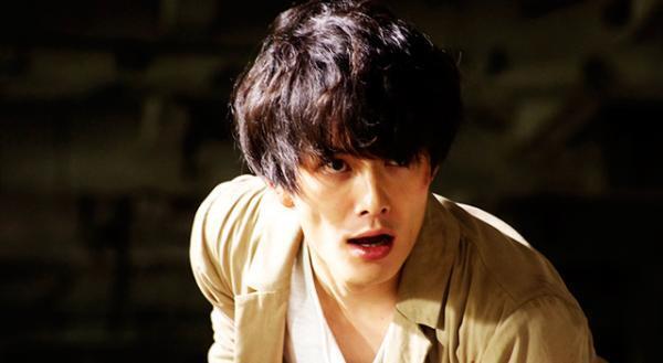 【特報映像】“最強の男”岡田将生、特殊能力を初披露！『ストレイヤーズ・クロニクル』