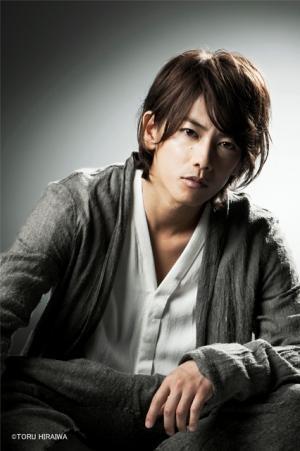 佐藤健が“坊主頭”で役作り！　妻役に黒木華ほか豪華共演16名…ドラマ「天皇の料理番」