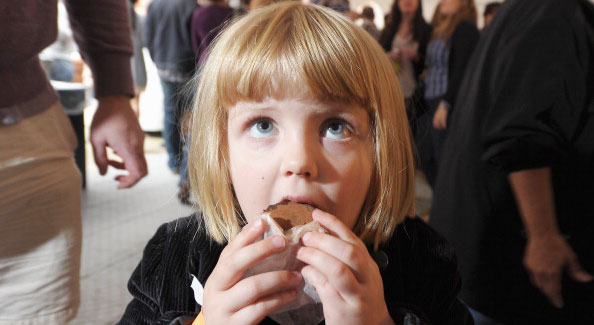 忙しい年末年始でお疲れ気味の胃をレスキュー！ "予防系"乳酸菌が胃を救う？