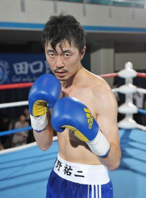 新井浩文、“水抜き”＆ササミで肉体改造！『百円の恋』で“超ダメンズ”ボクサーに