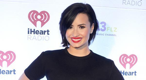 デミ・ロヴァート、アンチからの“デブ”呼ばわりにユーモアあふれる返答