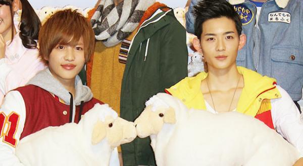 “注目戦隊イケメン“志尊淳＆竜星涼、ひつじを抱いて新年の抱負！