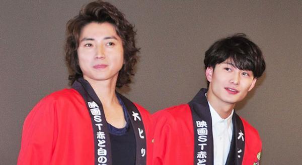 藤原竜也＆岡田将生、“赤と白”の法被姿で『映画 ST』公開祝う！