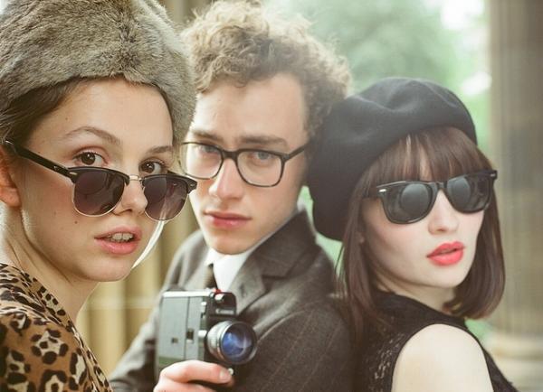 「ベルセバ」フロントマンが手がけるミュージカル映画『ゴッド・ヘルプ・ザ・ガール』公開決定