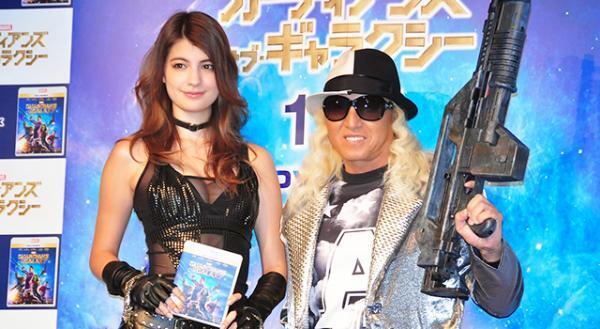 マギーの超セクシー衣裳にDJ KOO大興奮！