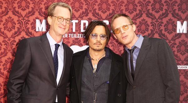 ジョニデ、新キャラお披露目にファン熱狂！『チャーリー・モルデカイ』ワールド・プレミア