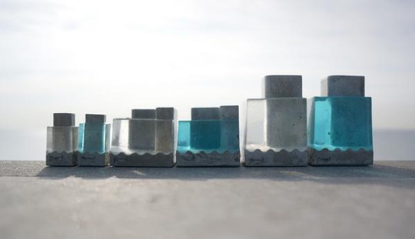 机の上に水のオブジェ？ デスク周りに置いておきたい癒し系ステーショナリー