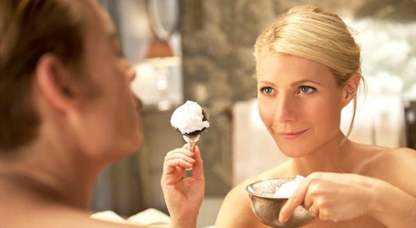 グウィネス・パルトロウ、“ちょびヒゲ”にもモテる華麗なる恋愛遍歴