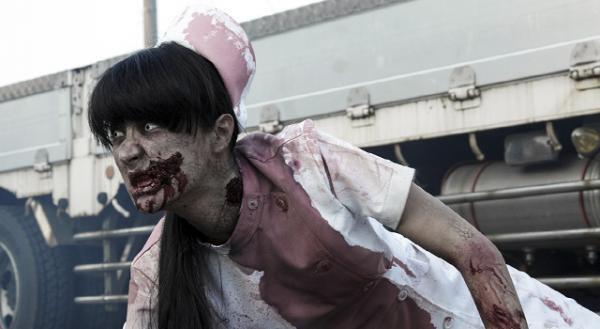 シシド・カフカの“ゾンビメイク”公開！　品川ヒロシ監督作で「大胆に」