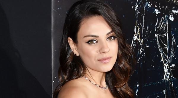 ミラ・クニス、「結婚したの？」という問いに「分からない」