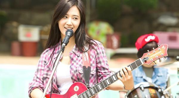 【特別映像】少女時代・ユリの美声にうっとり…演奏シーンお披露目『君に泳げ！』