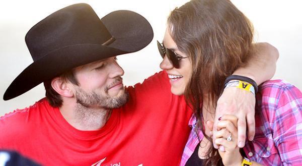 ミラ・クニス＆アシュトン・カッチャーとキスしたことのある“女優”とは？