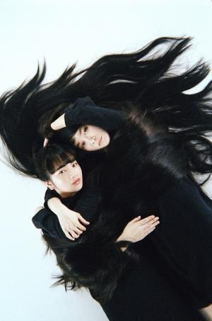 小松菜奈＆菊地凛子、“母娘”役で初共演！ 綿矢りさ・原作「夢を与える」ドラマ化