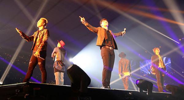 【第20回東京ガールズコレクションS/S】BIGBANGが初登場！圧巻ライブで熱狂の嵐