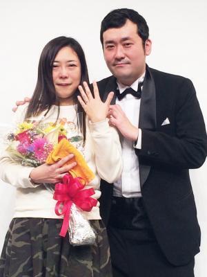 椿鬼奴、“年下彼氏”グランジ・佐藤大と結婚！　サプライズプロポーズに大号泣