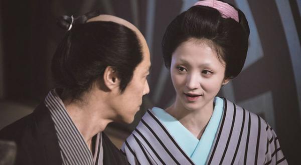 満島ひかり、お歯黒＆眉ナシで熱演！『駆込み女と駆出し男』