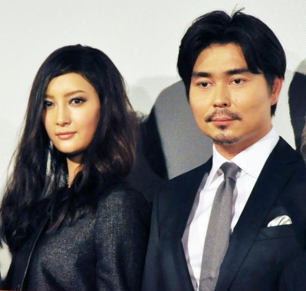 菜々緒、小澤征悦と交際を開始？　きわどすぎる“嘘”に登壇陣も困惑！