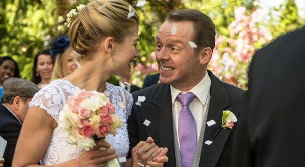 【予告編】サイモン・ペッグが旅先で気づくホントの“幸せ”…『しあわせはどこにある』