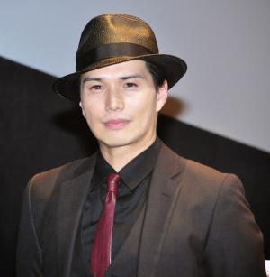 市原隼人、親から眉毛の細さ、腰パンを注意される!?