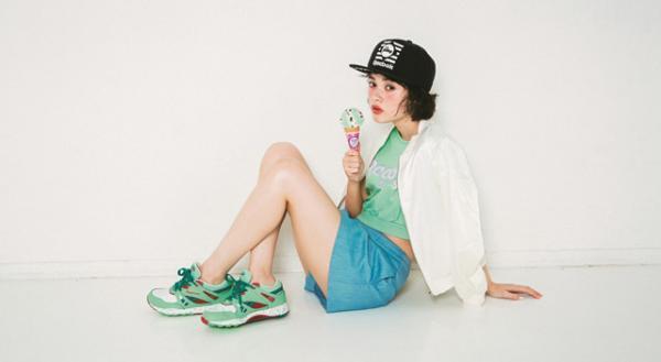 玉城ティナ、アンバサダー就任記念！リーボック×サーティワンのコラボスニーカーを発売