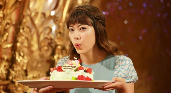 シンデレラさながらに登場した森星、バースデーサプライズに感無量！