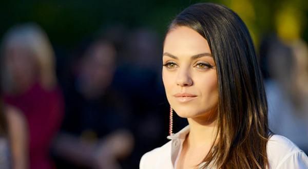 ミラ・クニス、鶏泥棒だとして訴えを起こした女性にビデオで応戦