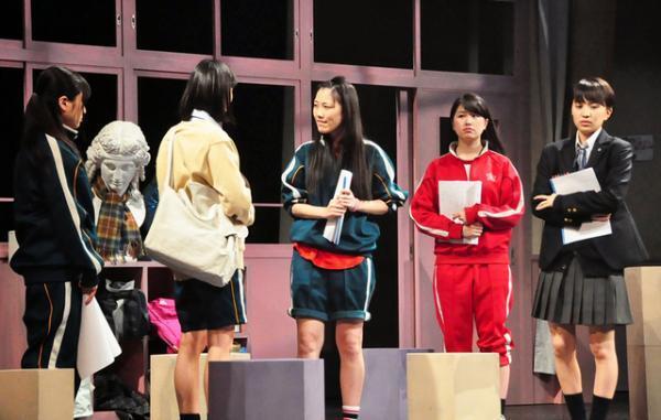 ももクロも驚愕！　舞台版オリジナルの設定や歌もあり！『幕が上がる』見どころ