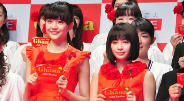 広瀬すず＆松井愛莉、「母の日」に向けて作戦思案中！