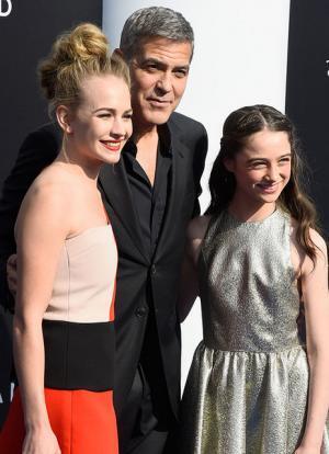 ジョージ・クルーニー、新星女優から絶賛の嵐！『トゥモローランド』ワールドプレミア