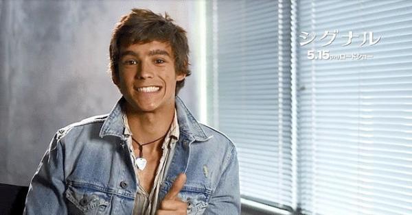 【特別映像】ポスト“オーリー”!?　ブレントン・スウェイツがコメント『シグナル』