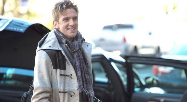 【特別映像】ドンくさいダン・スティーヴンスに注目!?『靴職人と魔法のミシン』