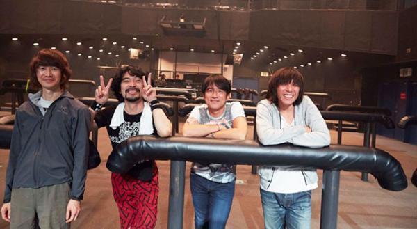 「ミスチル」の素顔を写したスナップ公開！ パルコミュージアムで薮田修身写真展