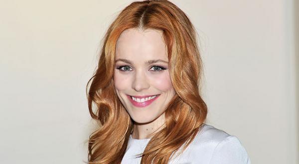 レイチェル・マクアダムス、大好きな妹の結婚式でうれし涙