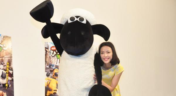 木村佳乃、母親直伝の羊の鳴きまねでCM撮影！