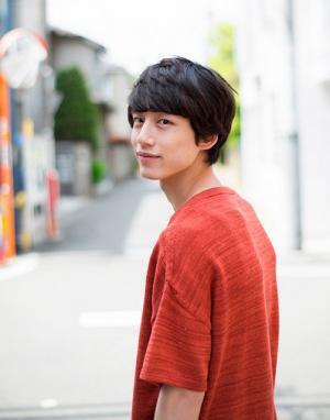 “塩顔”坂口健太郎、最旬女優にモテモテ!? 『海街diary』『ヒロイン失格』ほか