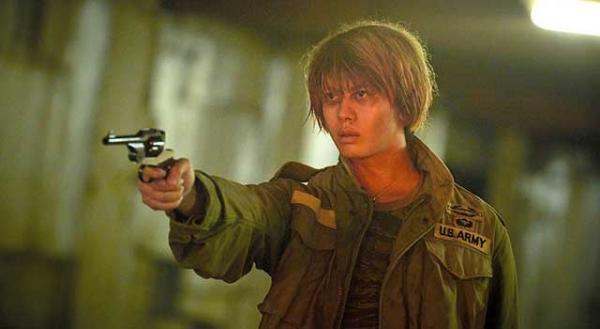 山田親太朗、目つきがヤバい謎の“ヒットマン”に！ 松山ケンイチ主演『天の茶助』