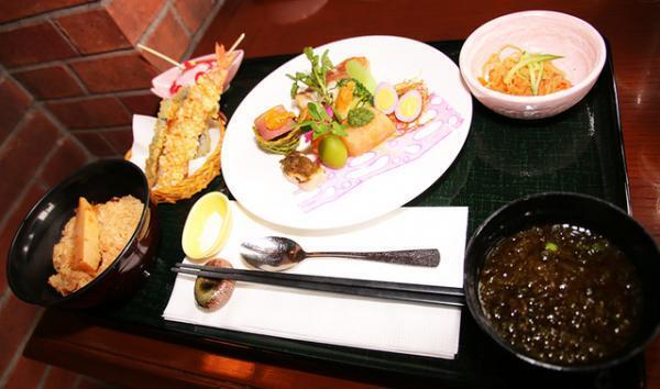 【ディズニー】和洋折衷のおしゃれな御膳に舌鼓！ 「レストラン櫻」でイースターメニュー満喫