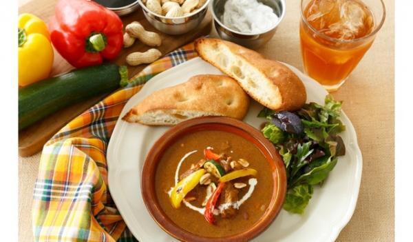 "世界一美味しい"と話題のマッサマンカレー、今夏アフタヌーンティーに新登場！