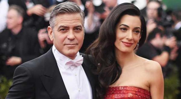 ジョージ・クルーニー夫妻、イタリアの別荘で独立記念日を祝う