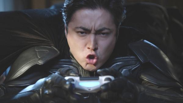 山田孝之、今度は「バットマン」に“没頭マン”!?　本当に「休みをもらえれば…」