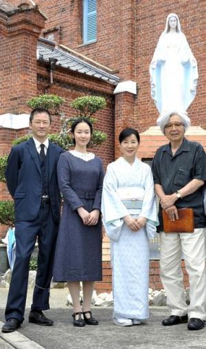 二宮和也、吉永小百合との親子役は「贅沢な時間」…『母と暮せば』長崎でクランクアップ