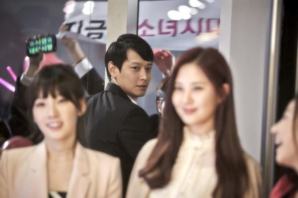 カン・ドンウォン、少女時代「テティソ」をガン見!? 『世界で一番いとしい君へ』