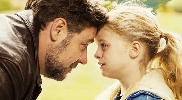 ラッセル・クロウ×アマンダ・セイフライド、時を超えた父娘の愛描く『パパが遺した物語』