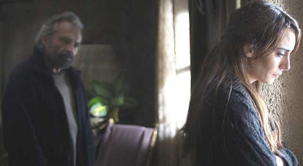 夫婦のさまざまな“愛のカタチ”描く…『雪の轍』『アリスのままで』ほか