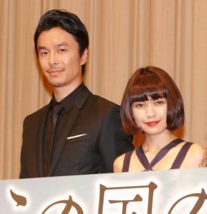 長谷川博己、二階堂ふみの成長にドギマギ？ 『この国の空』で2度目の共演