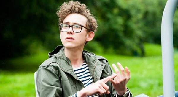 【特別映像】気になる“メガネ男子”の正体に迫る！『ゴッド・ヘルプ・ザ・ガール』